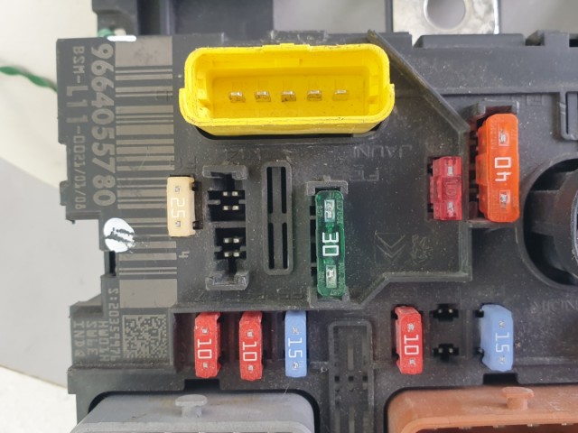 512833 Peugeot 207, Biztosítéktábla, 9664055780, Bsm L11, Delphi.