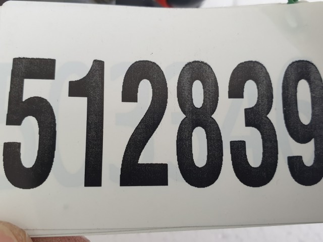 512839 Lancia Thesis Jobb Xenon Fényszóró, Lámpa, 154926-00R. Hibás.