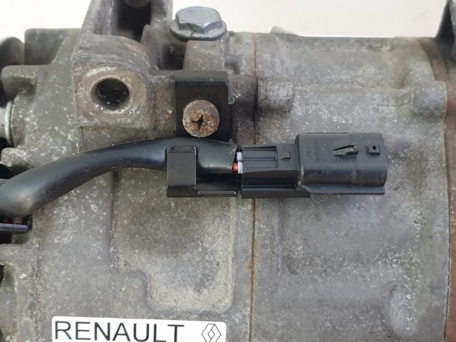 512846 Renault Master 2.3, D, 2017, Klímakompresszor, 8200848916-B. 7 PK.