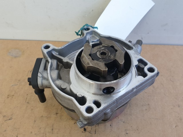 512867 Fiat Ducato 2.0, Jtd, 2017, Vákumpumpa, 55221325. 