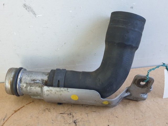 512872 Renault Master 2.3, D, 2017, Vízcső, 8200808627-B, Vízpumpa Mögötti.