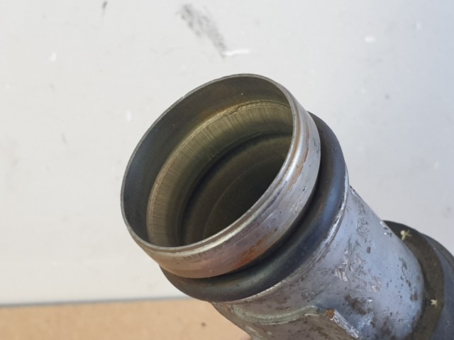 512872 Renault Master 2.3, D, 2017, Vízcső, 8200808627-B, Vízpumpa Mögötti.