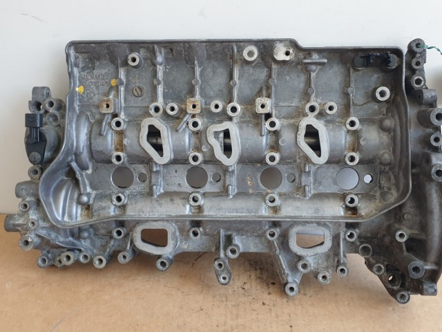 512891 Renault Master 2.3, Dci, Vezérműtengelyház, 130C07155R, Tengelyek Házzal.