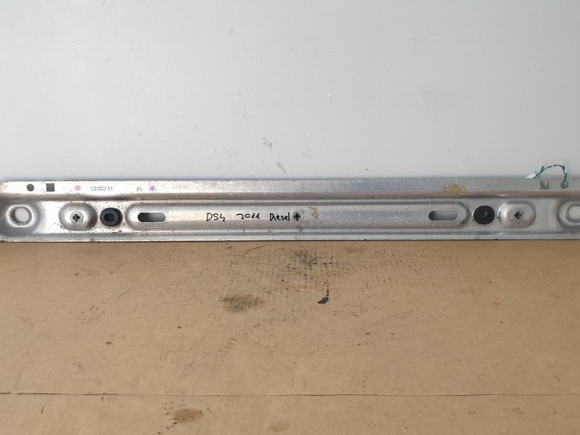 512909 Citroen DS4, Hűtő Tartó, Hűtőtartó, Alsó, 829C0711.