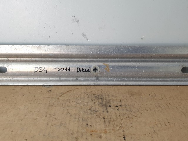 512909 Citroen DS4, Hűtő Tartó, Hűtőtartó, Alsó, 829C0711.