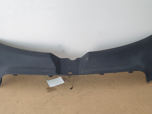 512912 Audi A6, C6, 2008, Homlokfal Burkolat, Felső, 4F0807081.