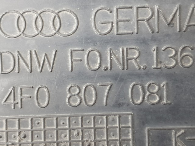 512912 Audi A6, C6, 2008, Homlokfal Burkolat, Felső, 4F0807081.