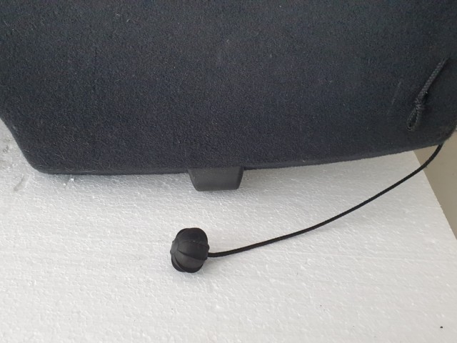 513001 Skoda Fabia 2, 2009, 5 ajtós, Kalaptartó.