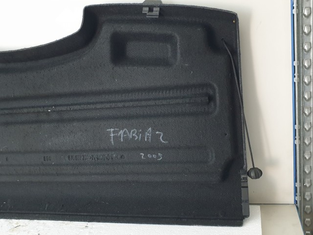 513001 Skoda Fabia 2, 2009, 5 ajtós, Kalaptartó.