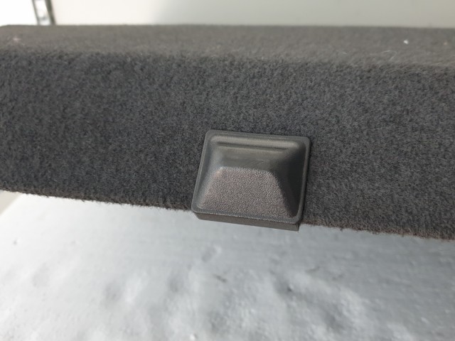 513003 Opel astra H, 5 Ajtós, Kalaptartó. Kis repedés. 13129746.