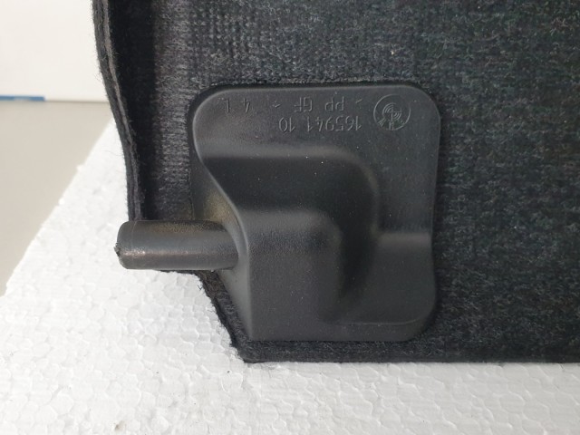 513008 Bmw 1 es, 2009, 5 Ajtós, Kalaptartó.