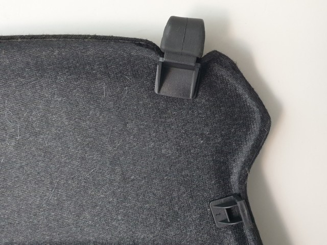 513008 Bmw 1 es, 2009, 5 Ajtós, Kalaptartó.