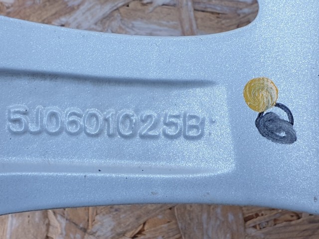512247 Skoda Fabia 2011, Könnyűfém Felni, 5X100, 6.5X16, ET:43.