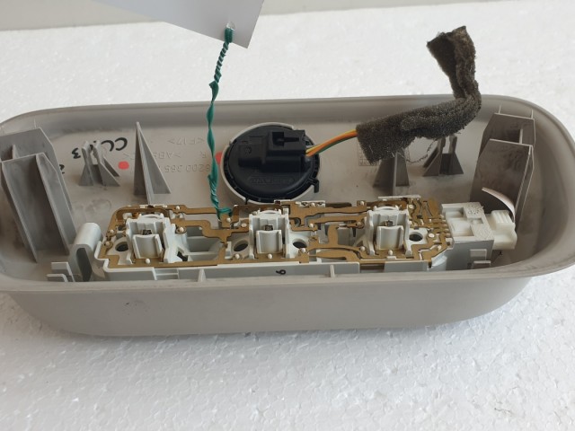 509625 Renault Clio 3, Belső Világítás, Elektromos Tetőnyitó, 8200365630C.