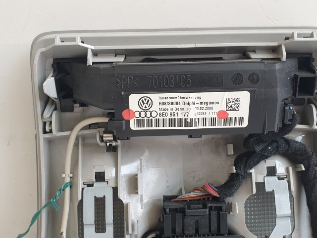 509628 Audi A4, 2006, Belső Világítás, 8E0951177.