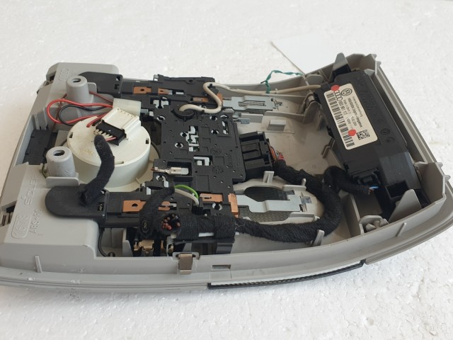 509628 Audi A4, 2006, Belső Világítás, 8E0951177.