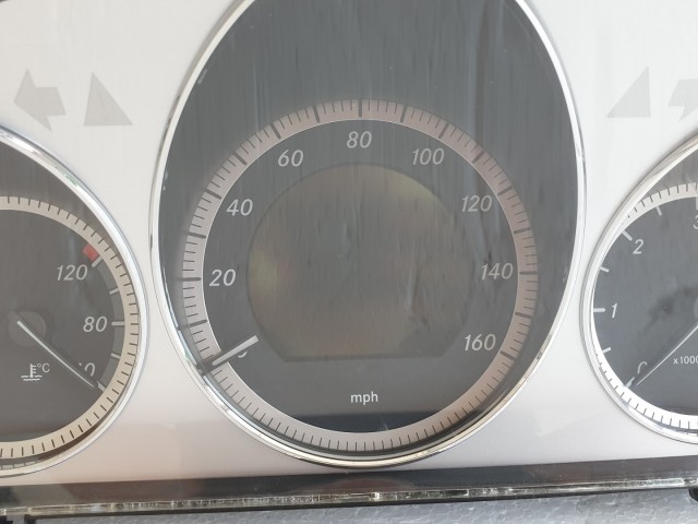 509660 Mercedes C Osztály, W 204, Óracsoport, A2045408348. Angol...
