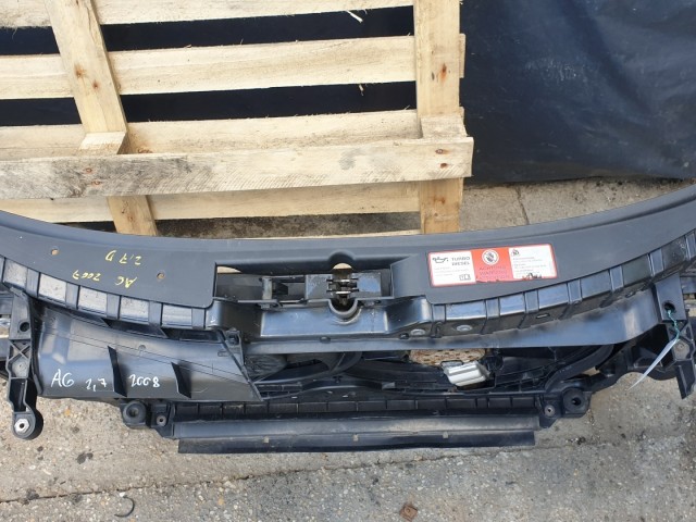512932 Audi A6, 2008, 2.7 Tdi, Homlokfal, Ventilátorokkal. 4F0805594H.