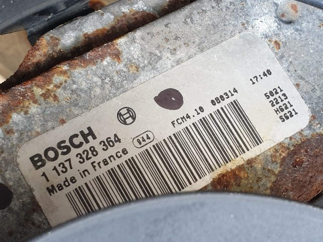 512932 Audi A6, 2008, 2.7 Tdi, Homlokfal, Ventilátorokkal. 4F0805594H.