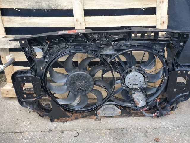 512932 Audi A6, 2008, 2.7 Tdi, Homlokfal, Ventilátorokkal. 4F0805594H.