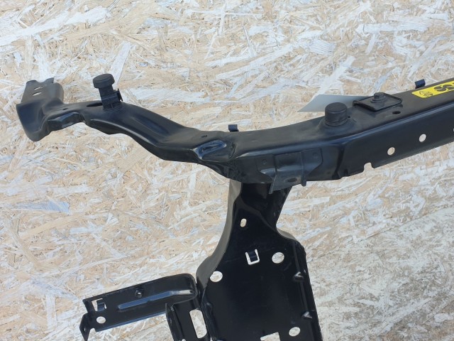 512934 Nissan Qashqai 2013, Homlokfal, Benzineshez.