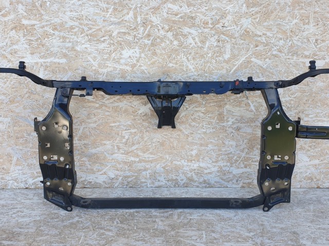 512934 Nissan Qashqai 2013, Homlokfal, Benzineshez.