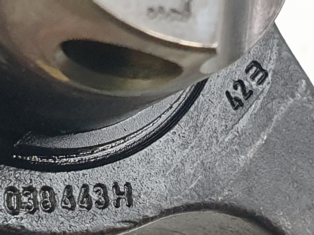 512988 VW Passat,  Audi A4, 2005, PD Himba,  8 Szelepes. 038443H.