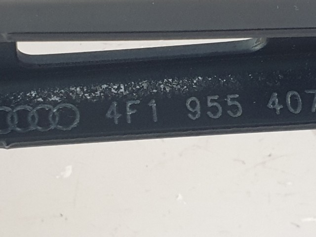 513000 Audi A6, 2008, Bal Első Ablaktörlő Kar Lapáttal, 4F1955407.