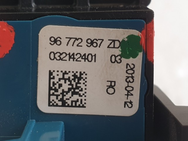 509786 Peugeot 508, 2013,  Kézifék Kapcsoló, 96772967ZD.