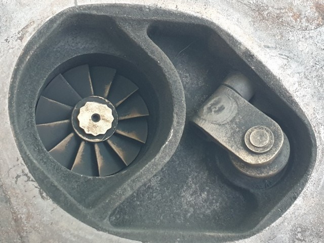 513194 Isuzu D Max, 2.5, 2015, 163 Ló, Turbó, 8981506883.