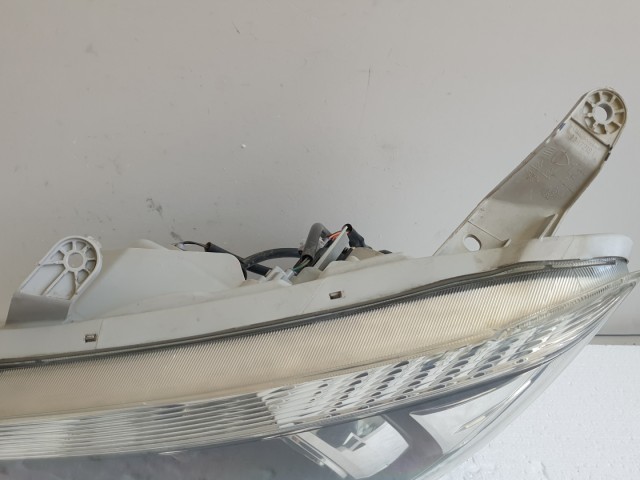 513209 Isuzu D Max, 2015, Bal Első Projektoros Fényszóró, Lámpa. 100-17218L.