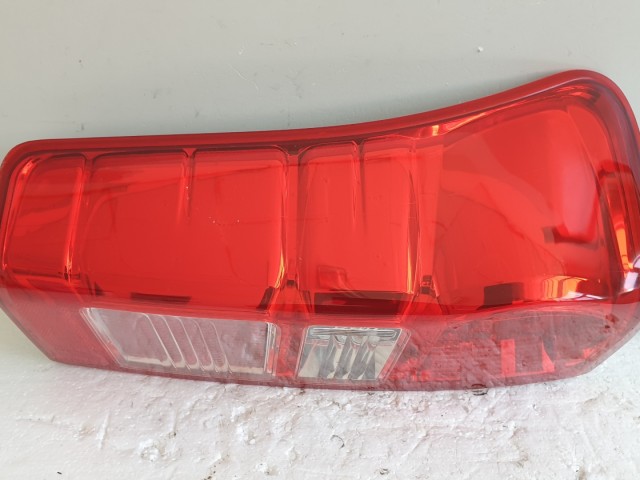 513211 Isuzu D Max 2015, Bal Hátsó Lámpa, 220-17217.