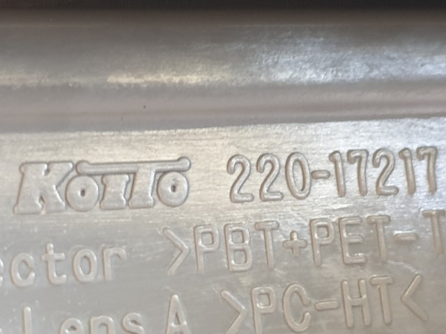 513211 Isuzu D Max 2015, Bal Hátsó Lámpa, 220-17217.