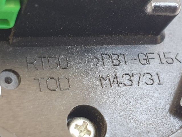 513223 Isuzu D Max, 2.5, 163 Ló, 4 WD, Terepváltó Kapcsoló Gomb. M43731.