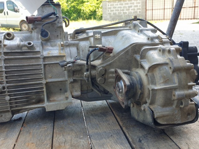 513233 Isuzu D Max, 2.5, 163 Ló, Sebesség Váltó, 6 Seb, 8981969360. 4 WD.
