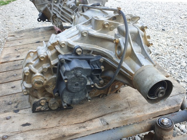 513233 Isuzu D Max, 2.5, 163 Ló, Sebesség Váltó, 6 Seb, 8981969360. 4 WD.