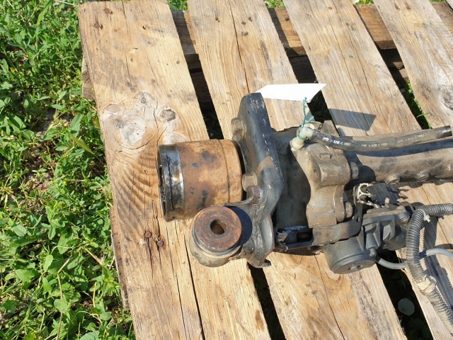 513234 Isuzu D Max 2.5, 163 Ló, Első Differenciálmű, Féltengelyekkel.