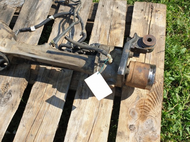 513234 Isuzu D Max 2.5, 163 Ló, Első Differenciálmű, Féltengelyekkel.