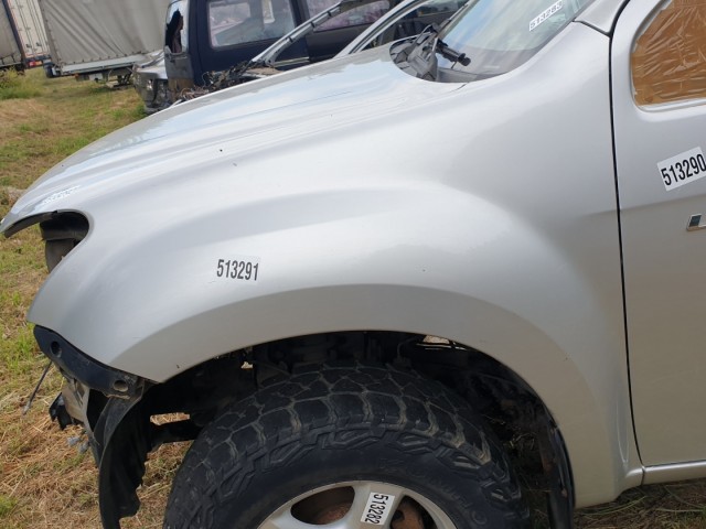513291 Isuzu D Max 2015, Bal Első Sárvédő.