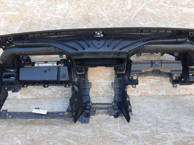 513244 Isuzu D Max 2015, Műszerfal Párna, Héj.