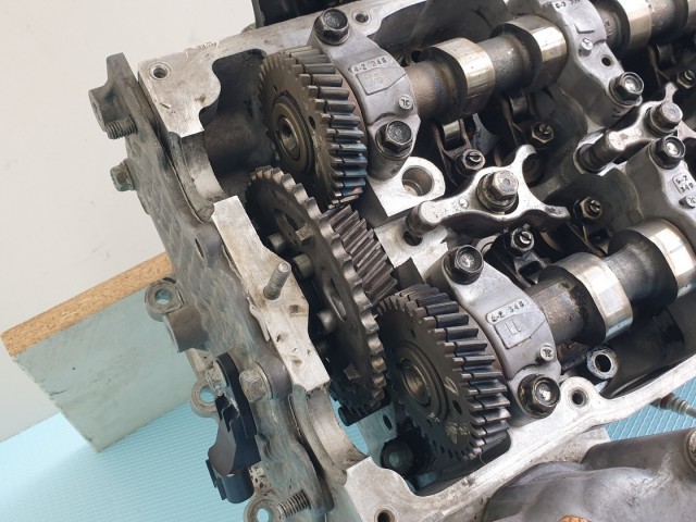 513260 Isuzu D Max 2.5, 163 Ló, Hegerfej, Síkolt Nyomáspróbált, Új Szelepszárszimeringekkel.