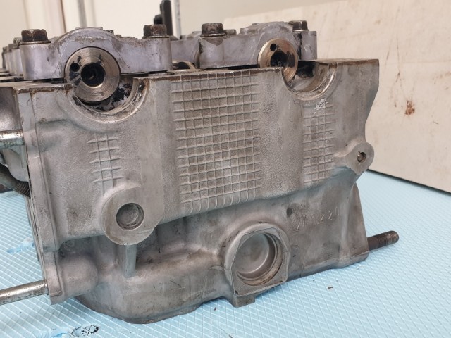 513260 Isuzu D Max 2.5, 163 Ló, Hegerfej, Síkolt Nyomáspróbált, Új Szelepszárszimeringekkel.
