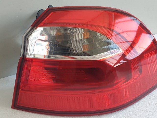 512113 Kia Rio 2014 Jobb Hátsó Lámpa, Külső, 92402-1W2, 5 Ajtós. 512113 Kia Rio 2014 Jobb Hátsó Lámpa, Külső, 92402-1W2, 5 Ajtós.