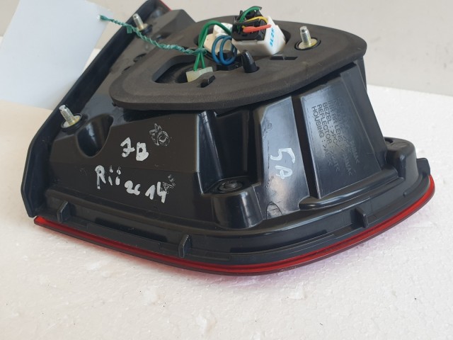 512115 Kia Rio 2014 Jobb Hátsó Lámpa, Belső, 92404-1W2, 5 Ajtós. 512115 Kia Rio 2014 Jobb Hátsó Lámpa, Belső, 92404-1W2, 5 Ajtós.