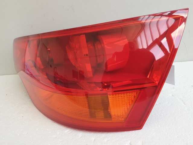 512117 Audi Q7, 2007, Jobb Hátsó Lámpa, 4L0945094. 512117 Audi Q7, 2007, Jobb Hátsó Lámpa, 4L0945094.