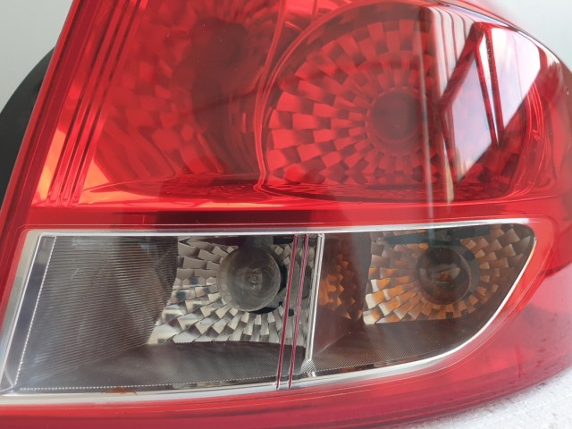 512118 Renault Clio 3, 2012, KOMBI Jobb Hátsó Lámpa, 8200586844. 512118 Renault Clio 3, 2012, KOMBI Jobb Hátsó Lámpa, 8200586844.