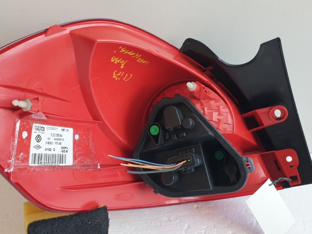 512118 Renault Clio 3, 2012, KOMBI Jobb Hátsó Lámpa, 8200586844. 512118 Renault Clio 3, 2012, KOMBI Jobb Hátsó Lámpa, 8200586844.