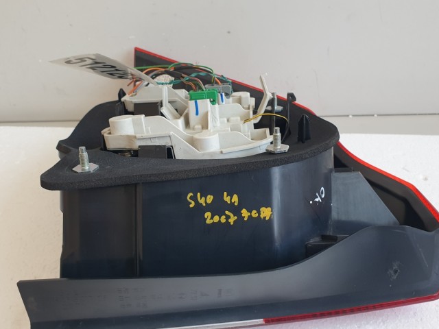 512123 Volvo S40 2008, Jobb Hátsó Lámpa, 31214607. 4 Ajtós. 512123 Volvo S40 2008, Jobb Hátsó Lámpa, 31214607. 4 Ajtós.