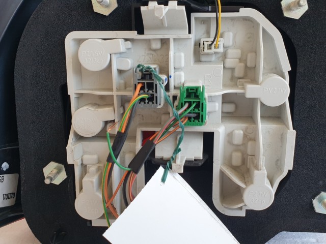 512123 Volvo S40 2008, Jobb Hátsó Lámpa, 31214607. 4 Ajtós. 512123 Volvo S40 2008, Jobb Hátsó Lámpa, 31214607. 4 Ajtós.