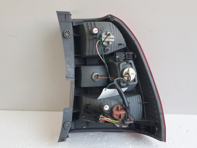 512124 Kia Sportage 2009, Bal Hátsó Lámpa, 92401-030. 512124 Kia Sportage 2009, Bal Hátsó Lámpa, 92401-030.